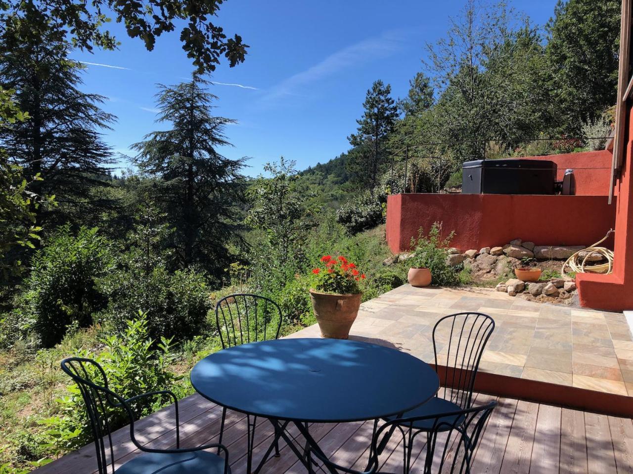 Bed and Breakfast Reve D'Etoiles Saint-Laurent-de-Cerdans Esterno foto